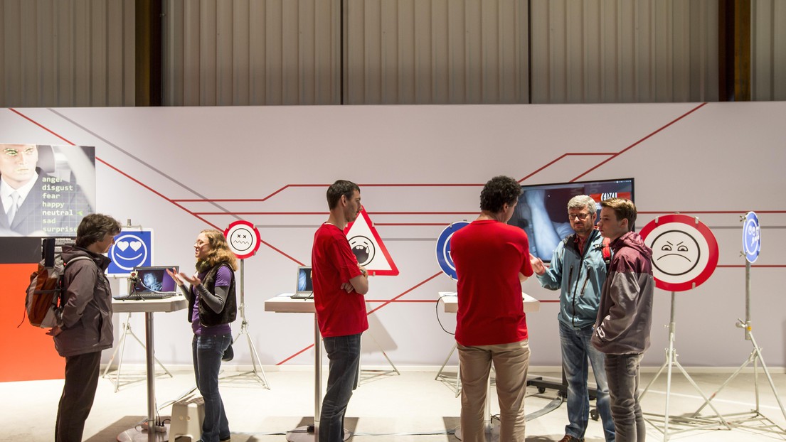 Make faces to test the emotions detector of the Signal Processing Laboratory 5. © Keystone