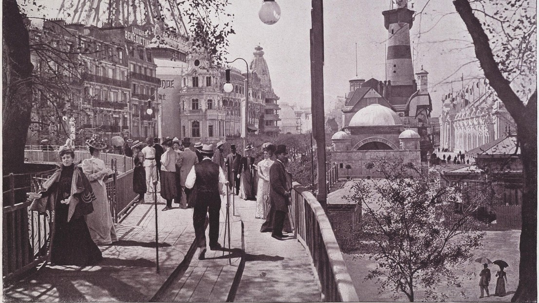 A l'exposition universelle de Paris, en 1900, les trottoirs roulants ont fait fureur. © Brown University