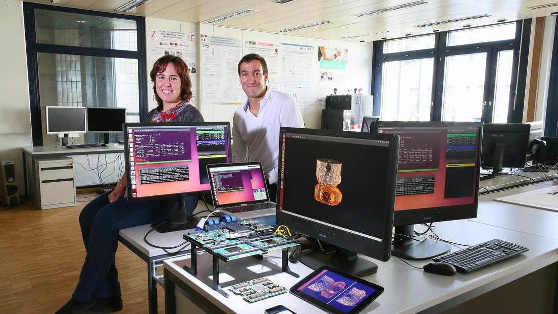 Des chercheurs du Laboratoire des systèmes embarqués de l'EPFL. © EPFL / Alain Herzog