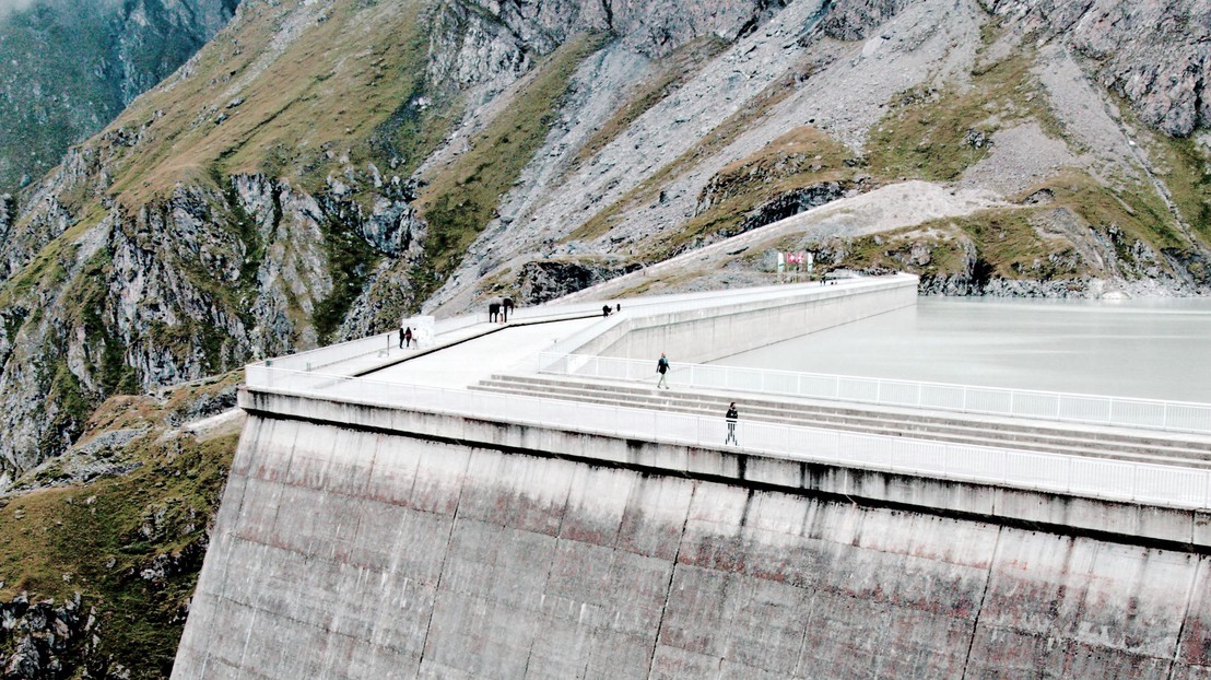 © 2017 LMH - Barrage de la Grande Dixence. Ce complexe hydroélectrique produit chaque année quelque 2 milliards de kWh