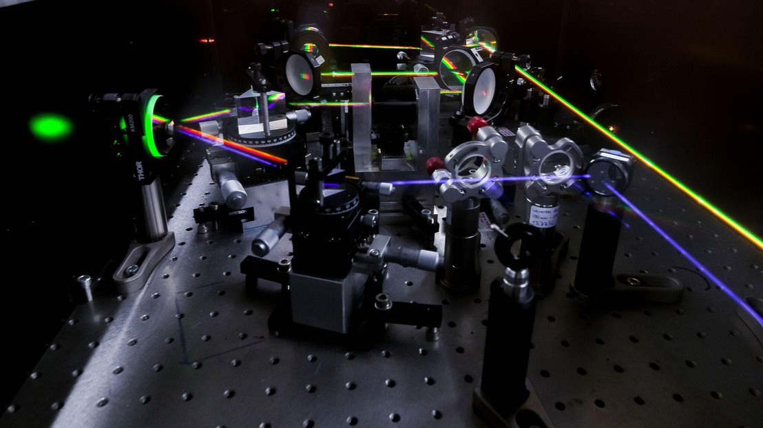 The ultrafast two-dimensional deep-ultraviolet spectroscopy setup at EPFL used for the experiments on anatase TiO2 nanoparticles. Credit: Francesco Pennacchio