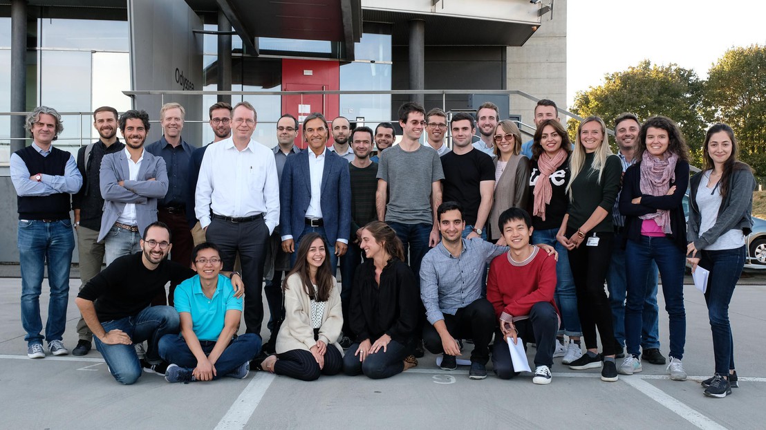 The new EDMT doctoral students surrounded by of a part the CDM researchers & faculty © 2018 EPFL