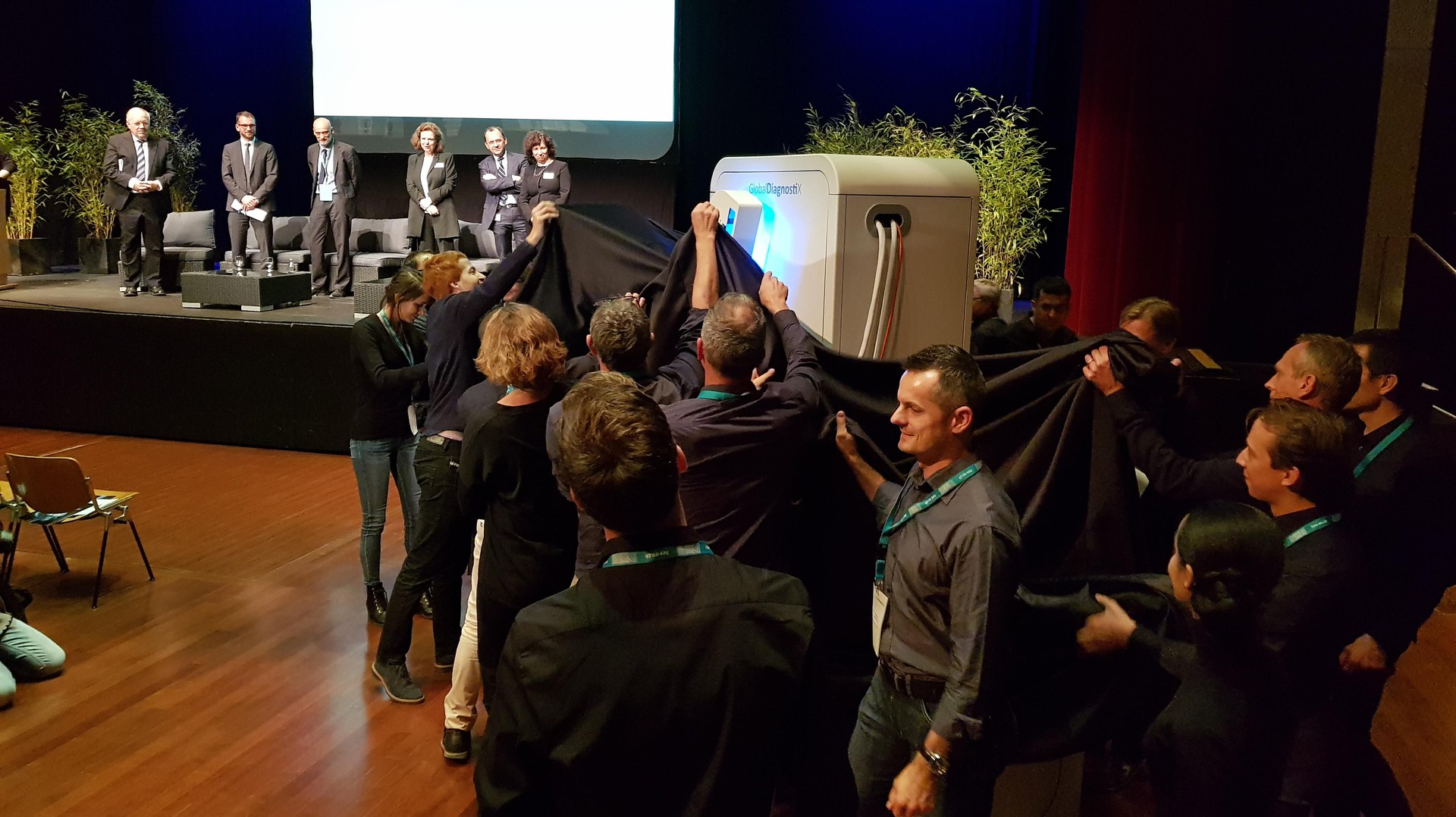 The GlobaDiagnostiX technical team unveiled the prototype on Oct 29th, 2018. © EPFL / E. Barraud