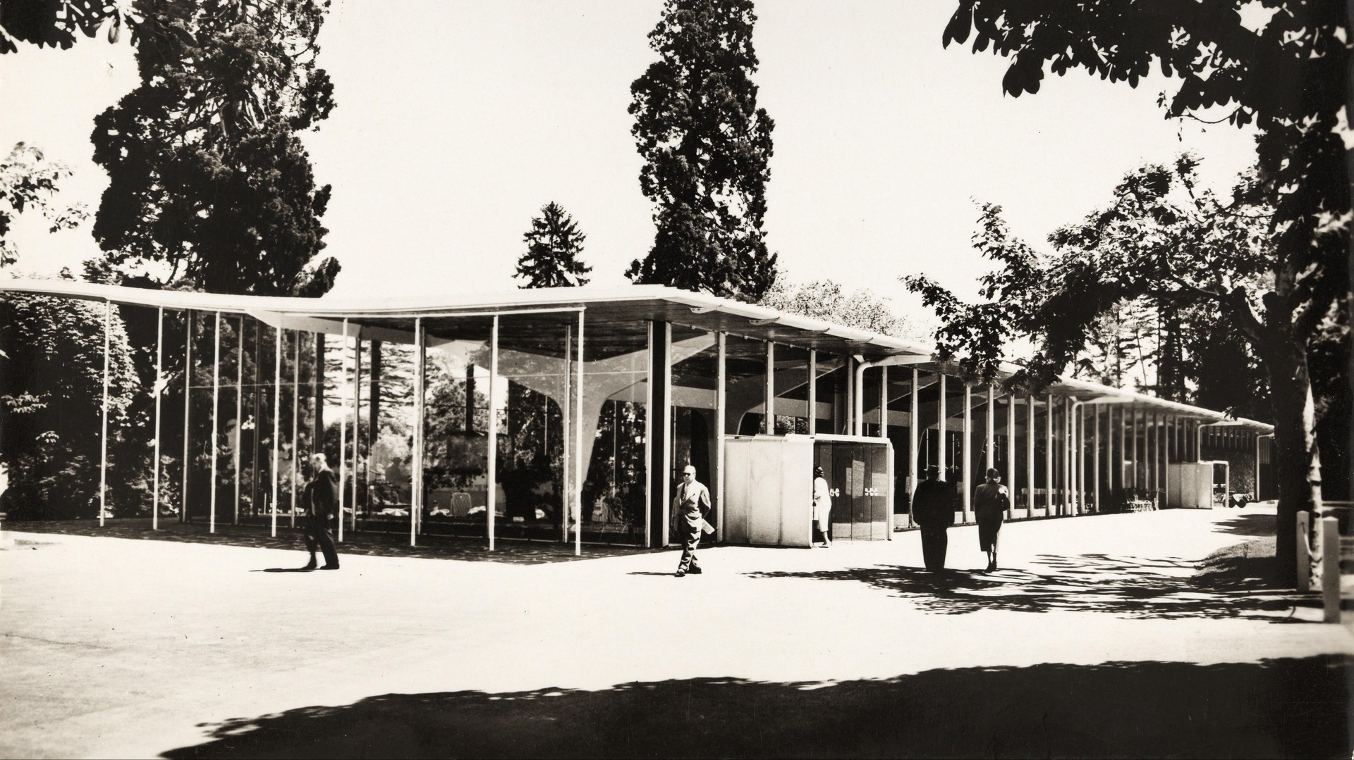 La façade Sud et le pignon Ouest ©Arch. départ. de la Haute-Savoie, fonds Maurice Novarina/EPFL-TSAM