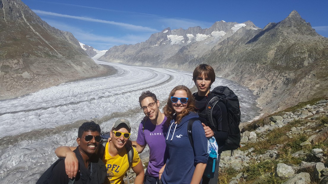 ©  Anastasiia, second from right, at the Aletsch Glacier. (2019 EPFL/Anastasiia Kucherenko)
