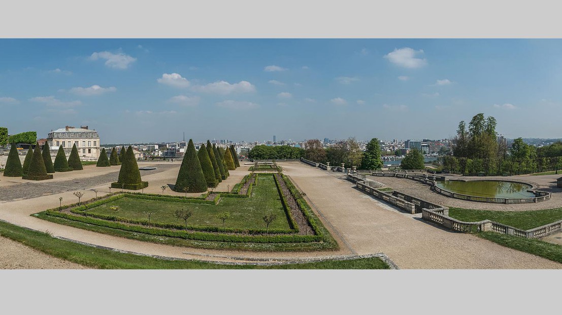 Terrasse, château Saint-Cloud, Paris© Wikimedia Commons