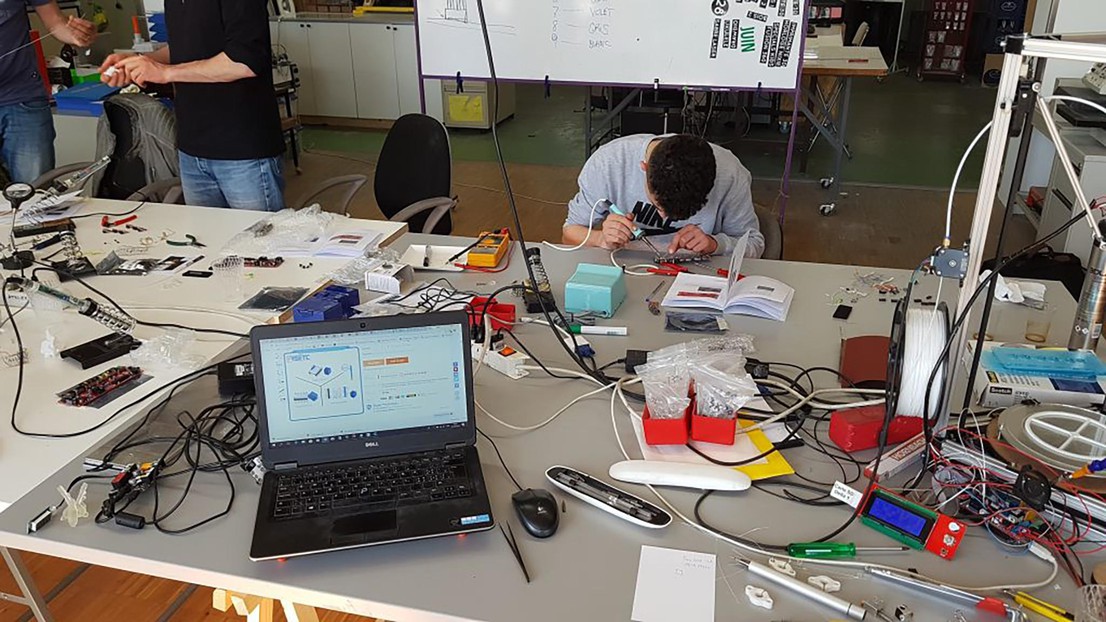 © 2019 Makerspace Lausanne