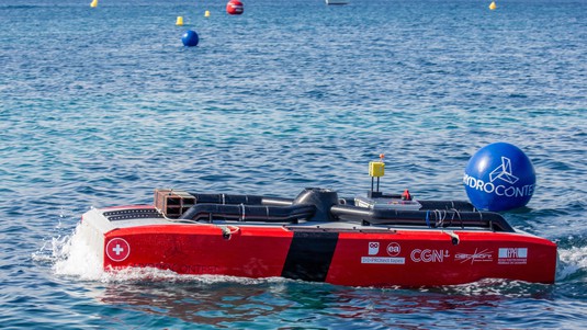Le bateau lourd de l'HydroContest EPFL Team, l'an dernier à Saint-Tropez. © Sébastien Jaffaux