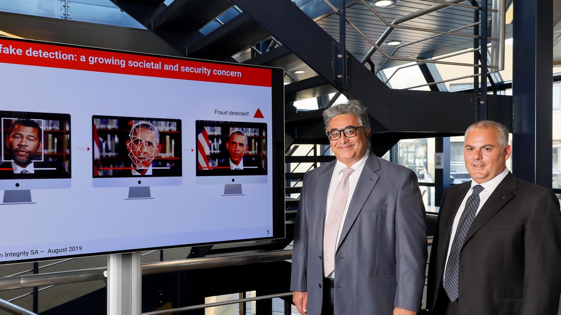 Touradj Ebrahimi, EPFL professor, et Anthony Sahakian, CEO of Quantum Integrity, work together towards a solution for detecting deepfakes.© 2019 Alain Herzog