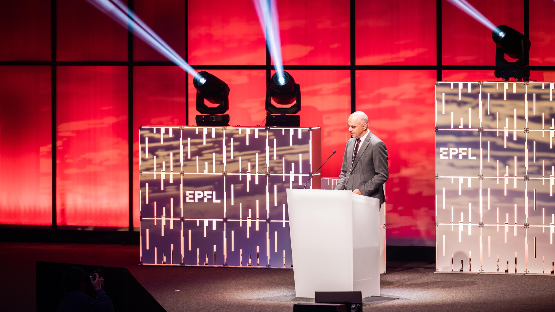 © 2019 EPFL / Jamani Caillet
