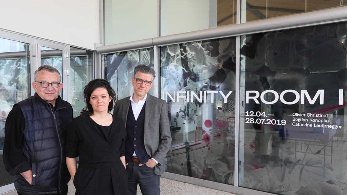 Bogdan Konopka, Catherine Leutenegger and Olivier Christinat discovered the campus for a year to witness its present and future. © Alain Herzog / EPFL