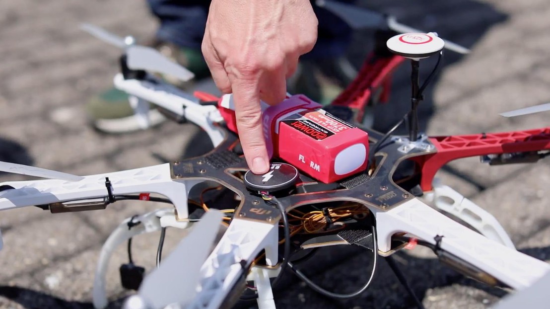 Le système peut être utilisé pour tous les types d'avions, y compris les drones © FLARM/EPFL