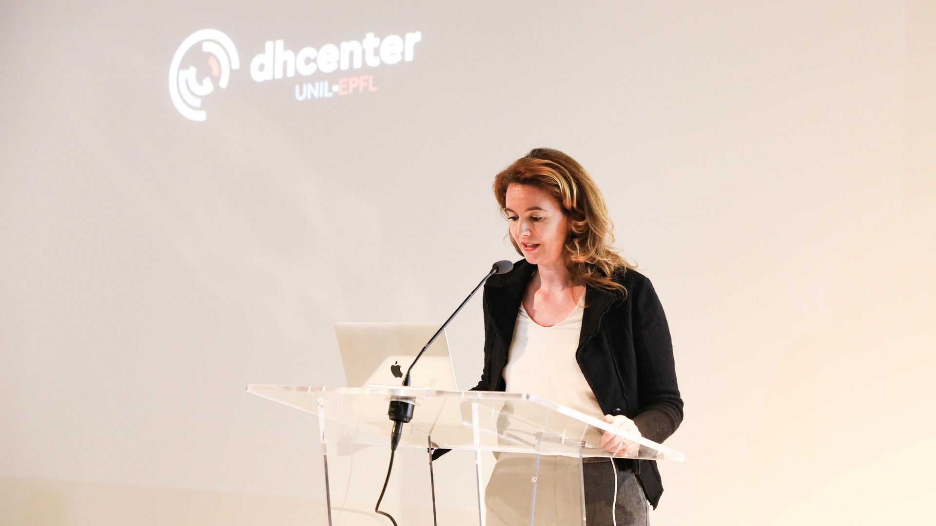 Isabella di Lenardo presents the Lausanne Time Machine project © Alain Herzog