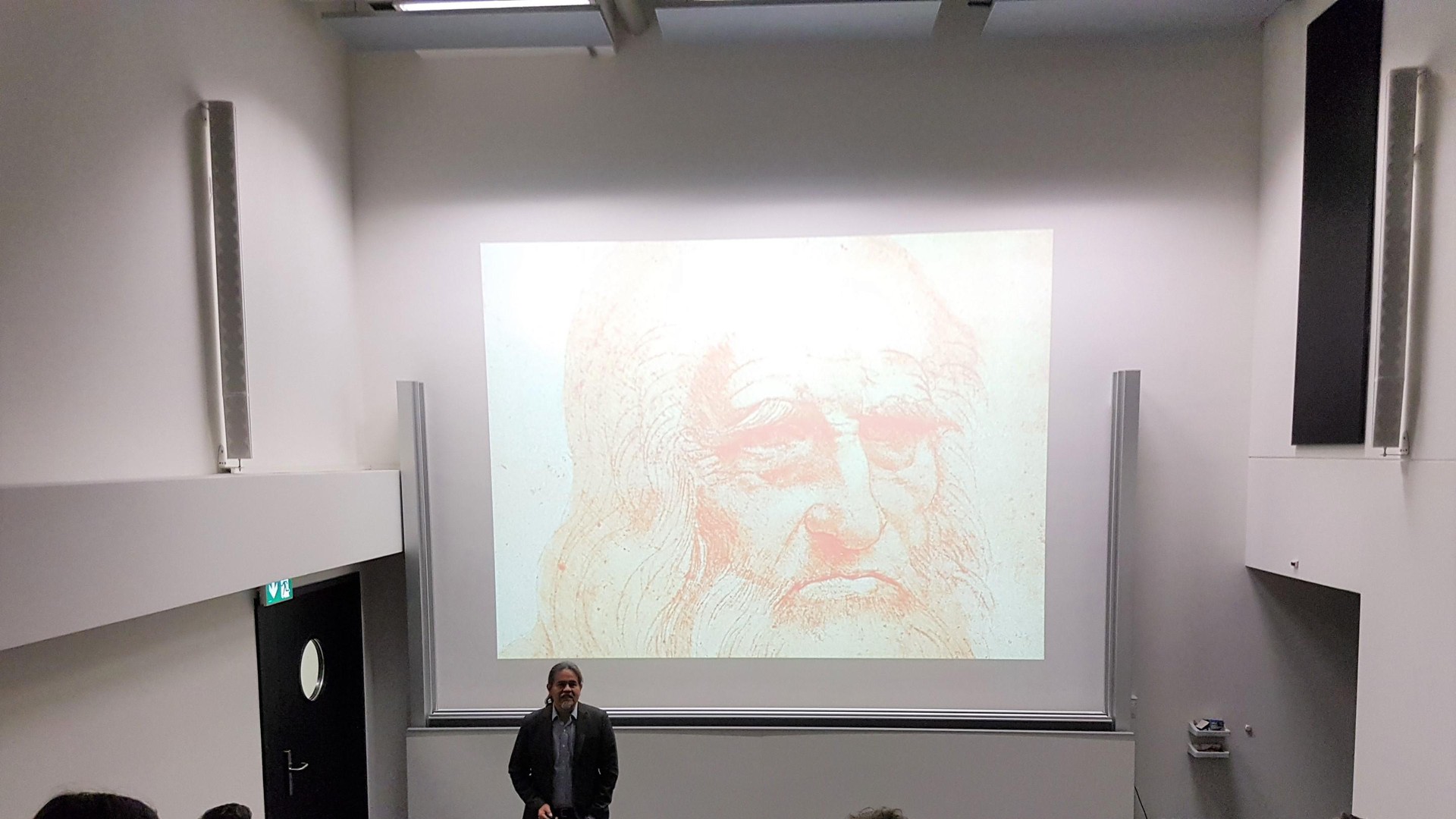 Prof. Gatica-Perez (EPFL) opens the DH presentation series ©2019 EPFL