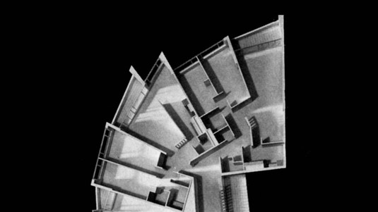 Alvar Aalto, immeuble à Schönbühl, Lucerne, 1965-1968, maquette d'un étage-type. © DR