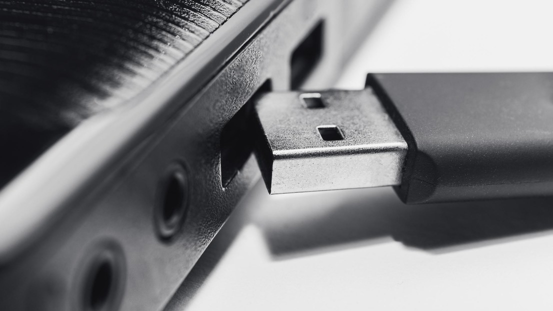 USB connections can open up computers to attack if their operating systems contain vulnerabilities. © iStock/cicerocastro