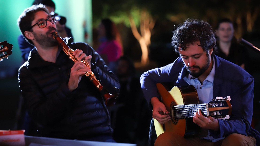 São Paulo, Brésil 2019: Des musiciens jouent des reprises en hommage à Jacob do Bandolim, compositeur de choro, à l’occasion du 50e anniversaire de sa mort © Governo do Estado de São Paulo/CC BY 2.0
