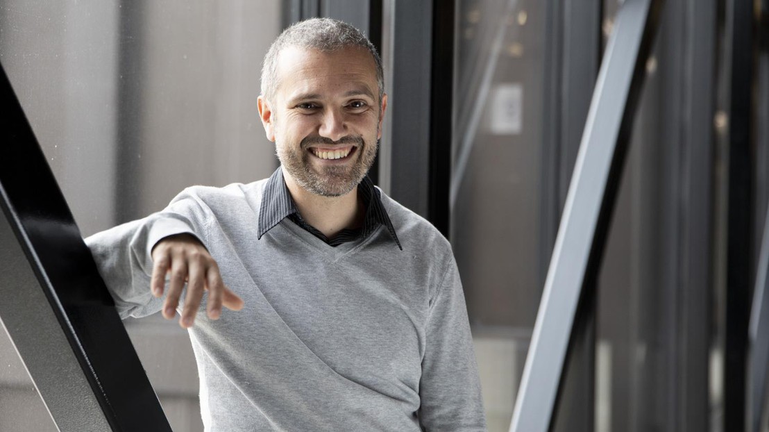 Plus récent professeur de l’ENAC, arrivé en septembre, Devis Tuia dirige le Laboratoire ECEO de l'EPFL à Sion  © 2020 A. Goy