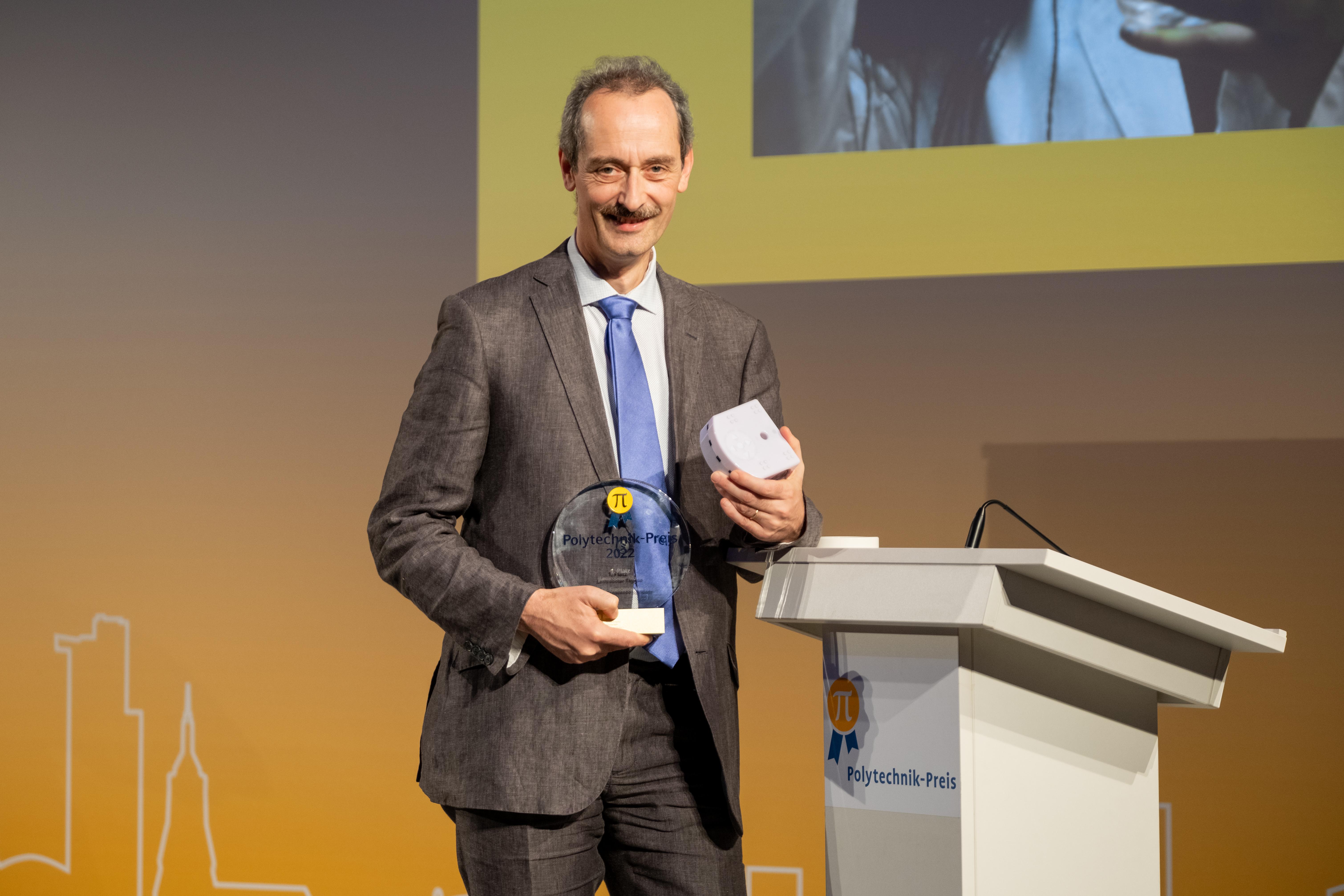 Francesco Mondada receives the Polytechnik-Preis 2022